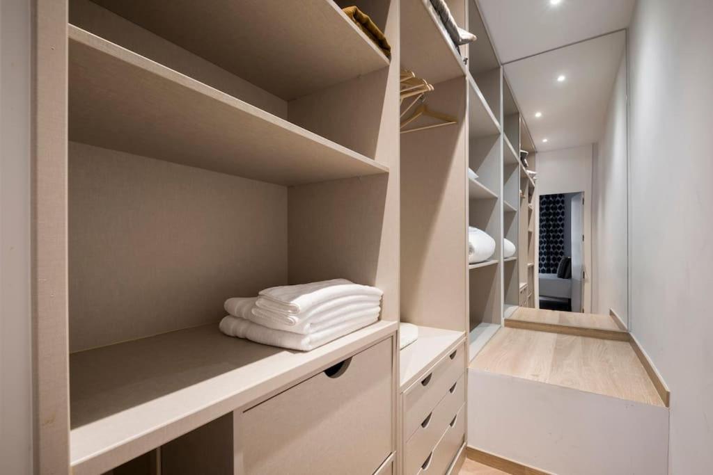 Lujoso Apartamento Cerca De Plaza Mayor Madrid Esterno foto
