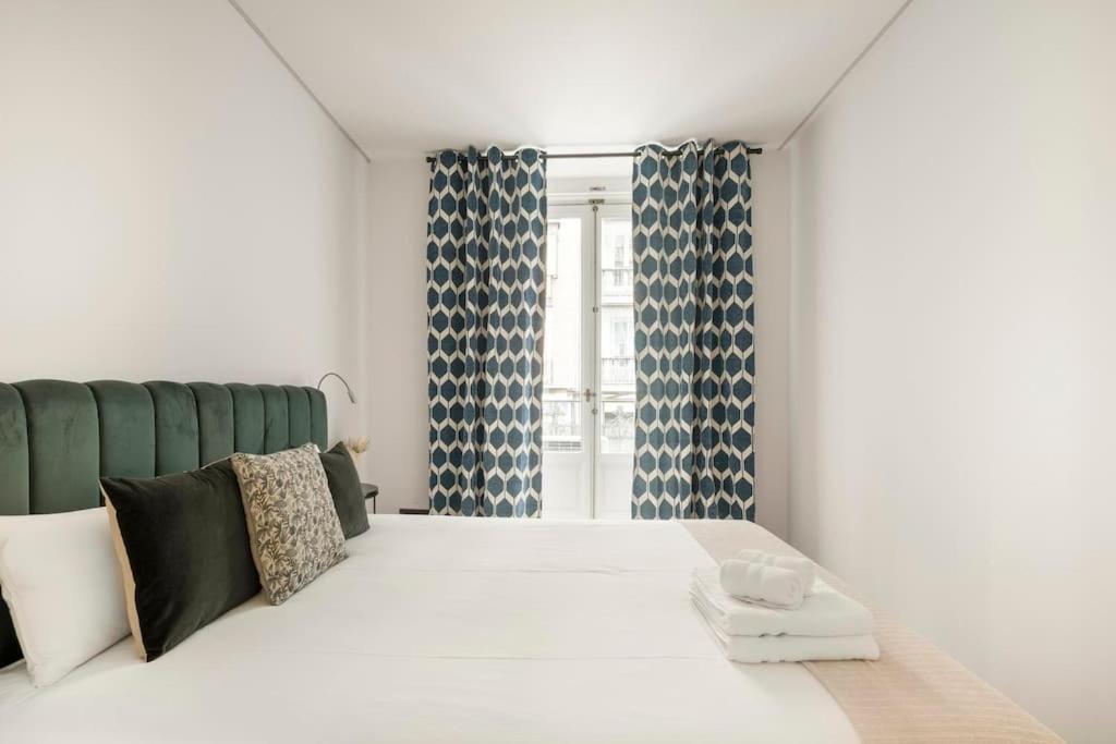 Lujoso Apartamento Cerca De Plaza Mayor Madrid Esterno foto