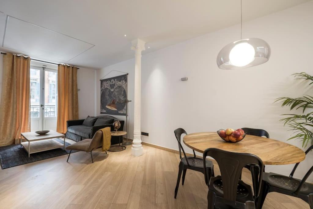 Lujoso Apartamento Cerca De Plaza Mayor Madrid Esterno foto